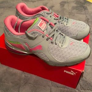 Women’s Puma sneakers